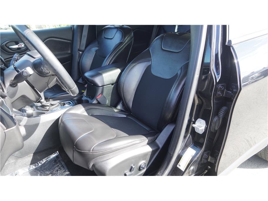 2019 Jeep Cherokee Altitude