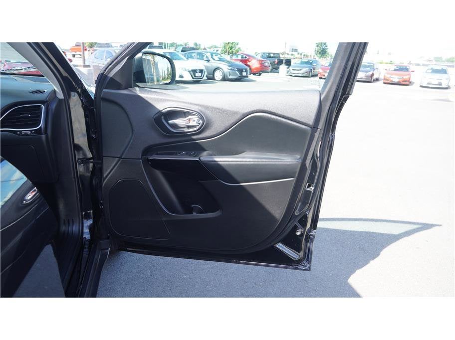 2019 Jeep Cherokee Altitude