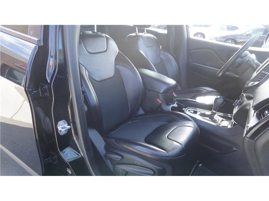 2019 Jeep Cherokee Altitude