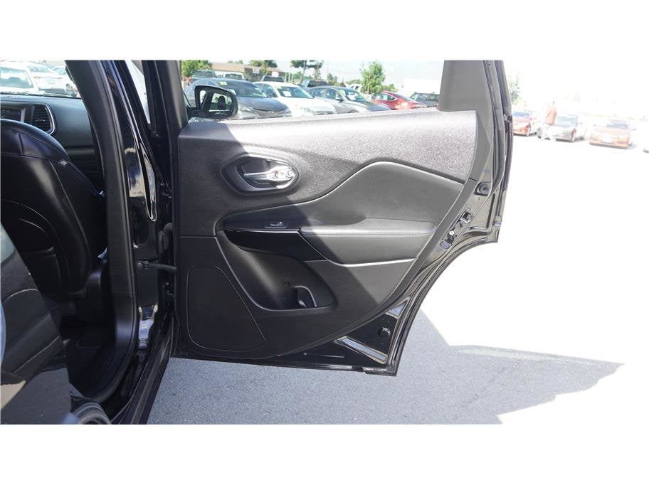 2019 Jeep Cherokee Altitude