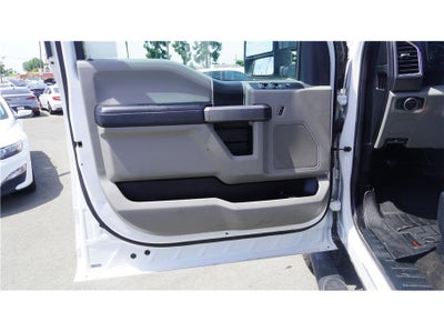 2018 Ford Super Duty F-350 DRW XLT Cab & Chassis 4D