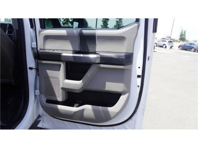 2018 Ford Super Duty F-350 DRW XLT Cab & Chassis 4D
