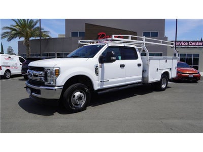 2018 Ford Super Duty F-350 DRW XLT Cab & Chassis 4D