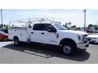 2018 Ford Super Duty F-350 DRW XLT Cab & Chassis 4D