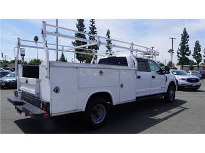 2018 Ford Super Duty F-350 DRW XLT Cab & Chassis 4D