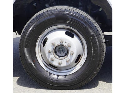 2018 Ford Super Duty F-350 DRW XLT Cab & Chassis 4D