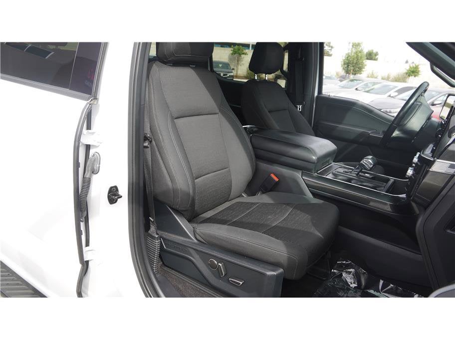 2021 Ford F-150 XLT Pickup 4D 5 1/2 ft