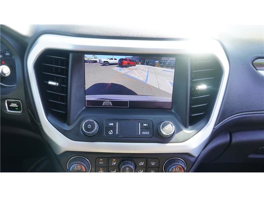 2022 GMC Acadia SLE