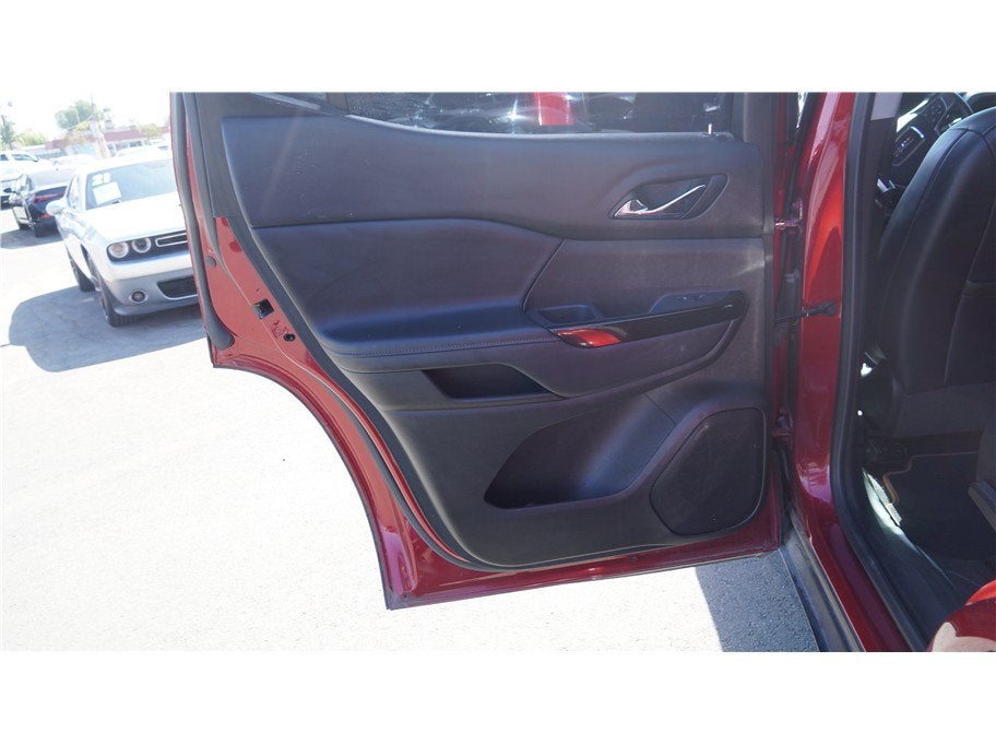 2022 GMC Acadia AT4