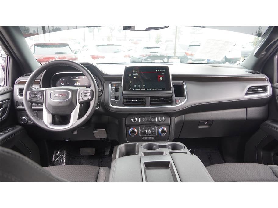 2022 GMC Yukon XL SLE