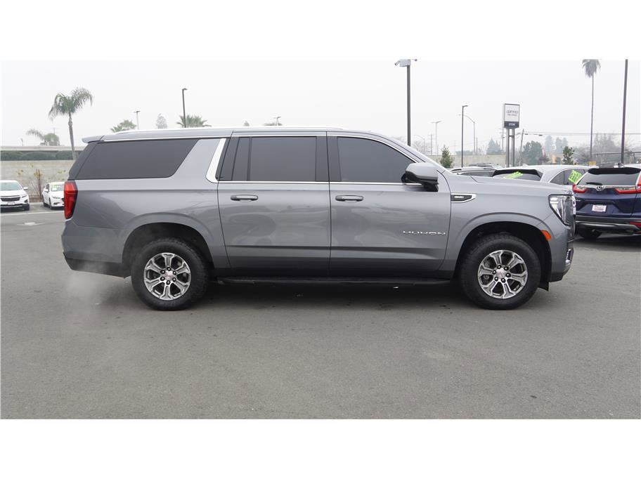 2022 GMC Yukon XL SLE