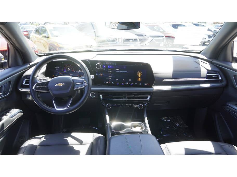 2025 Chevrolet Traverse FWD LT