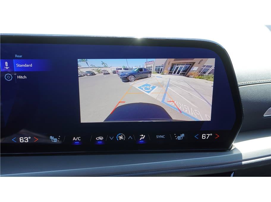 2025 Chevrolet Traverse FWD LT