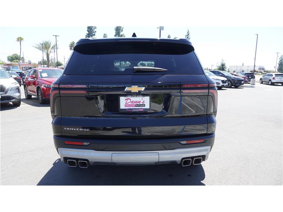 2025 Chevrolet Traverse FWD LT