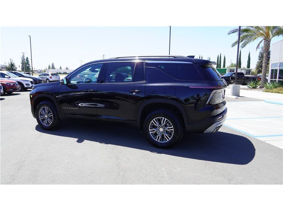 2025 Chevrolet Traverse FWD LT