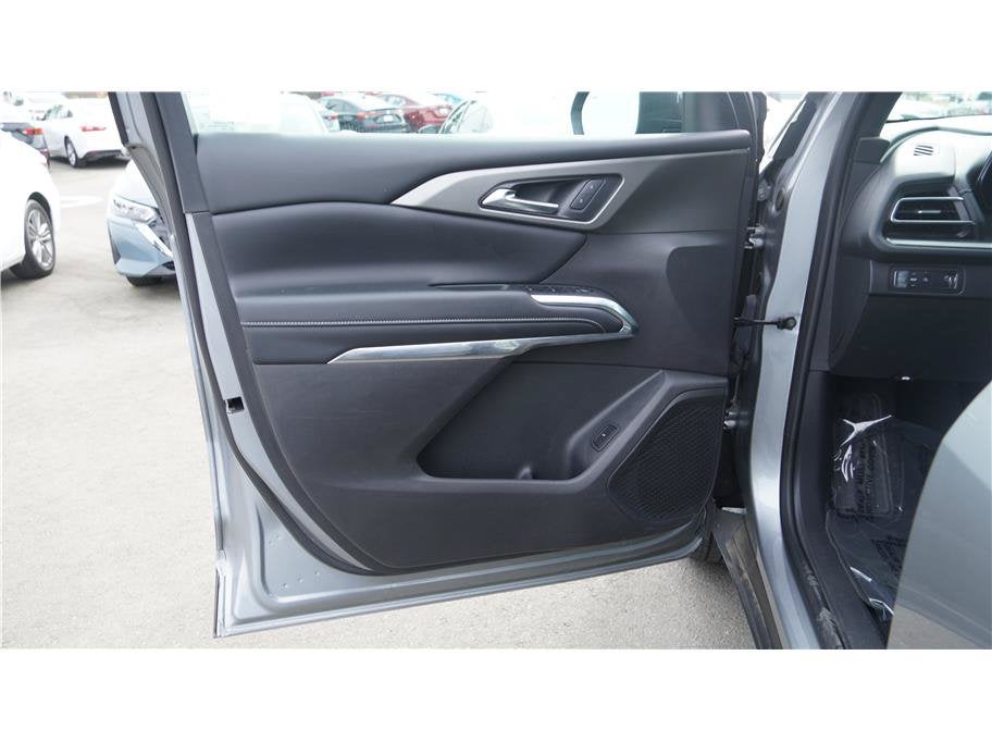 2025 Chevrolet Traverse FWD LT