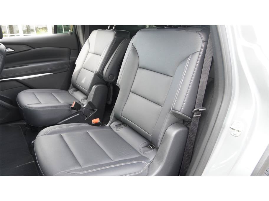 2025 Chevrolet Traverse FWD LT