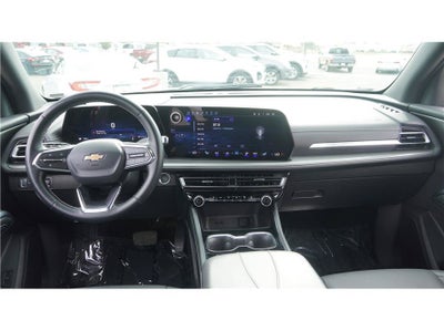 2025 Chevrolet Traverse FWD LT