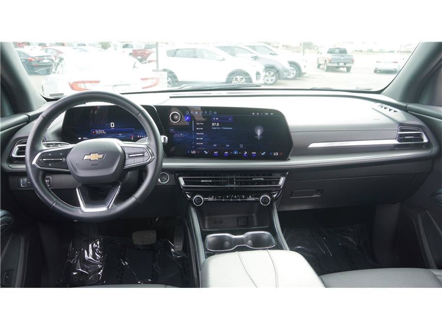 2025 Chevrolet Traverse FWD LT