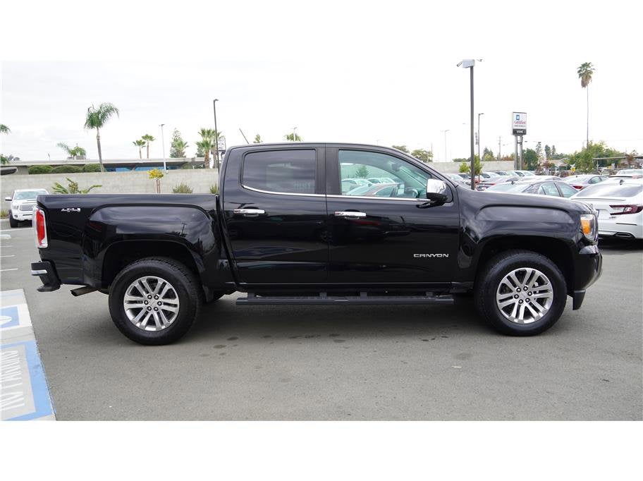 2017 GMC Canyon 4WD SLT
