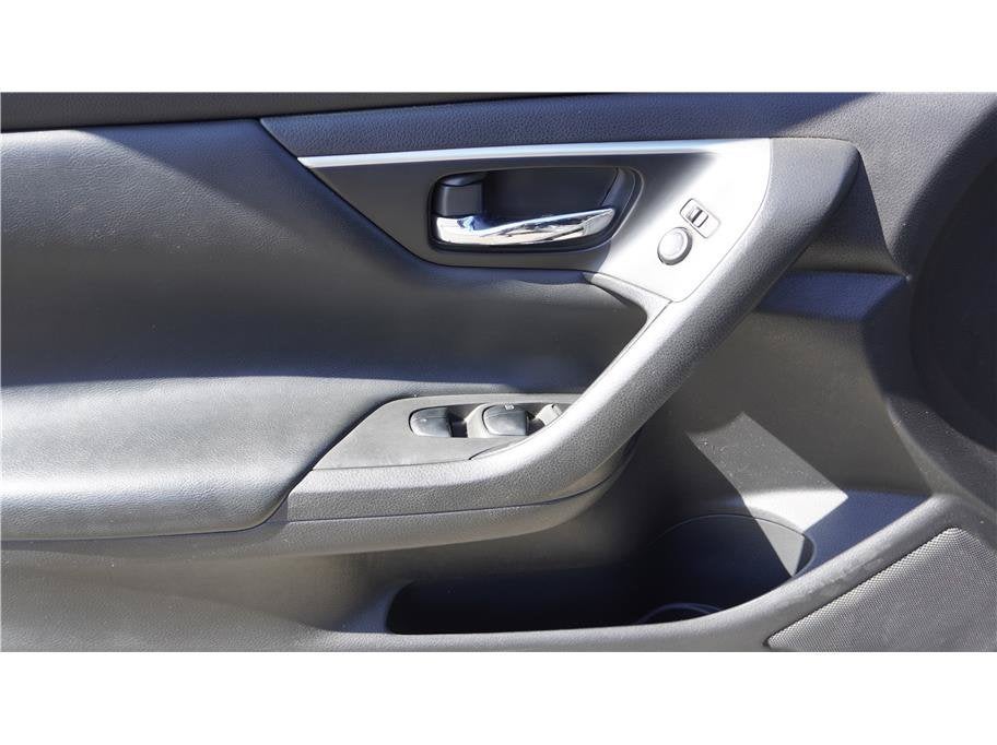 2017 Nissan Altima 2.5 SV Sedan 4D