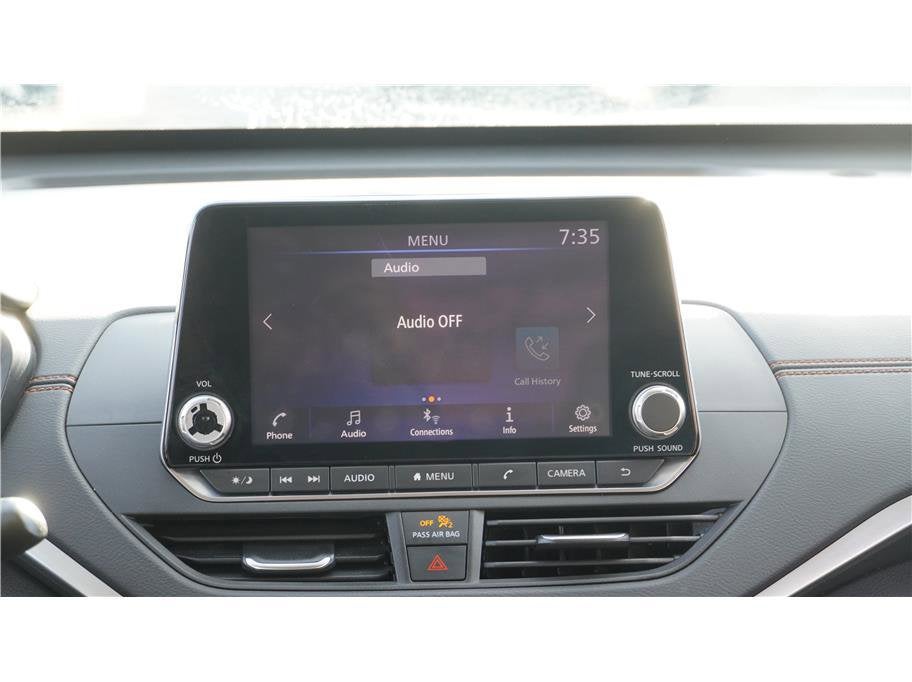 2021 Nissan Altima 2.0 SR