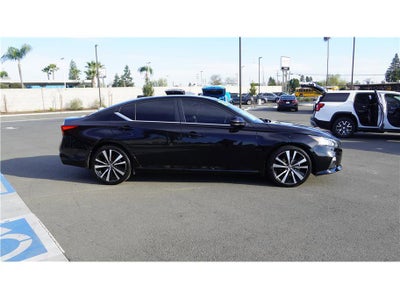 2021 Nissan Altima 2.0 SR