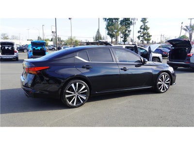 2021 Nissan Altima 2.0 SR