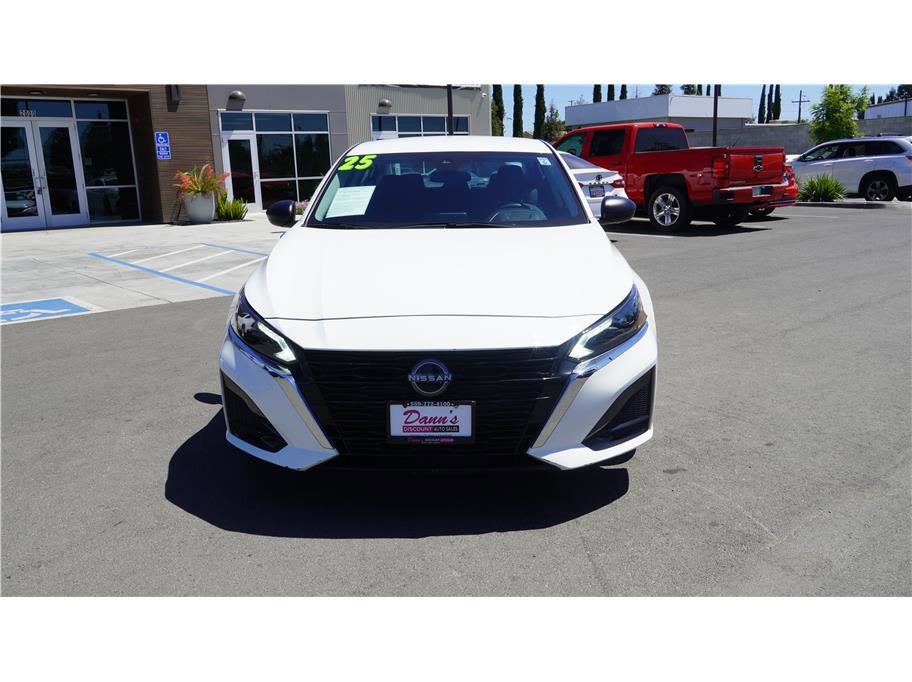 2025 Nissan Altima SV