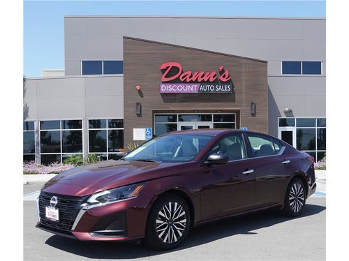2025 Nissan Altima SV