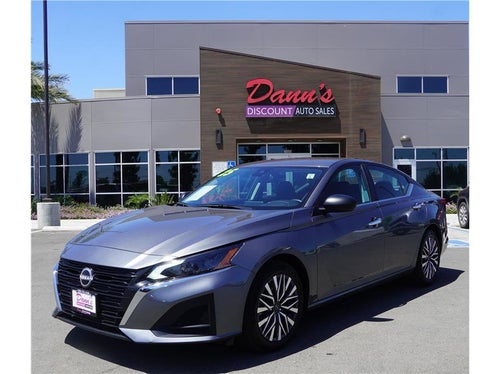 2025 Nissan Altima SV