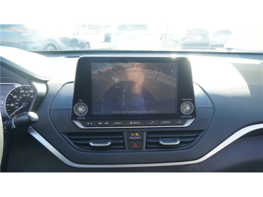 2021 Nissan Altima 2.5 SV