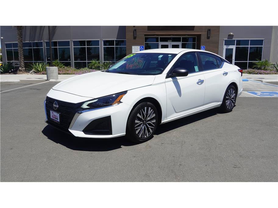 2025 Nissan Altima SV