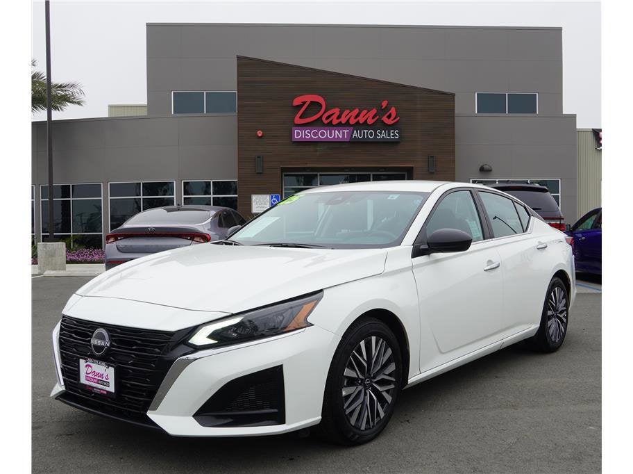 2025 Nissan Altima SV