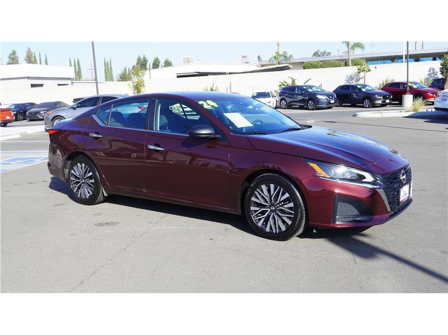 2024 Nissan Altima 2.5 SV