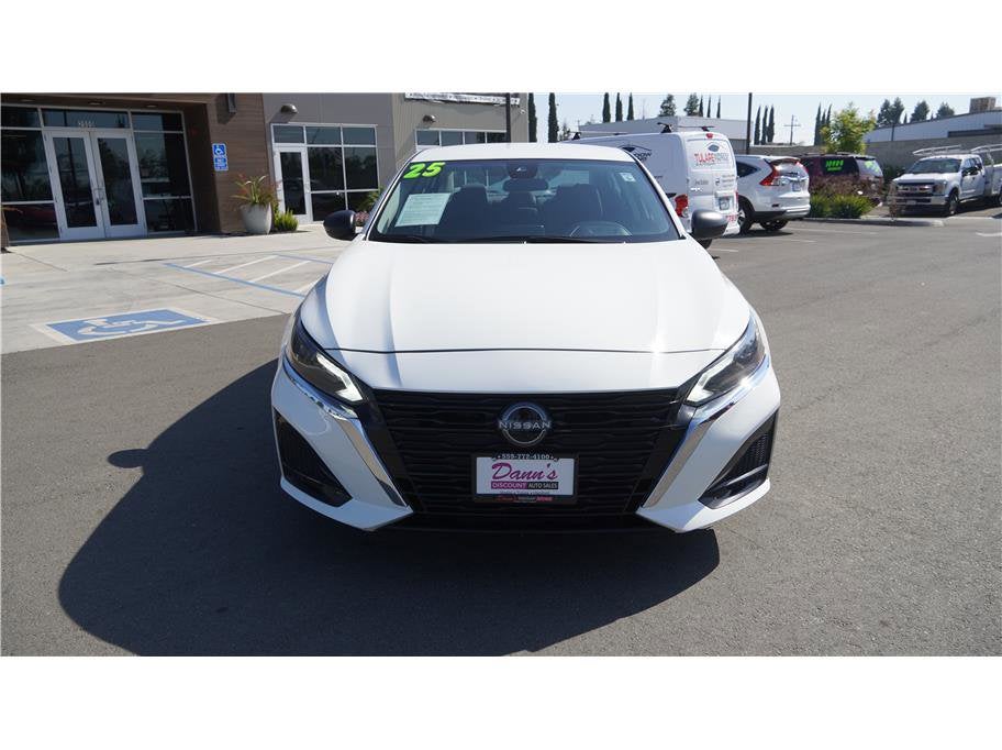 2025 Nissan Altima SV