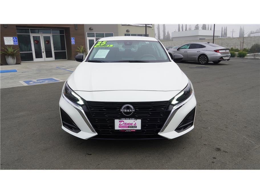 2025 Nissan Altima SV