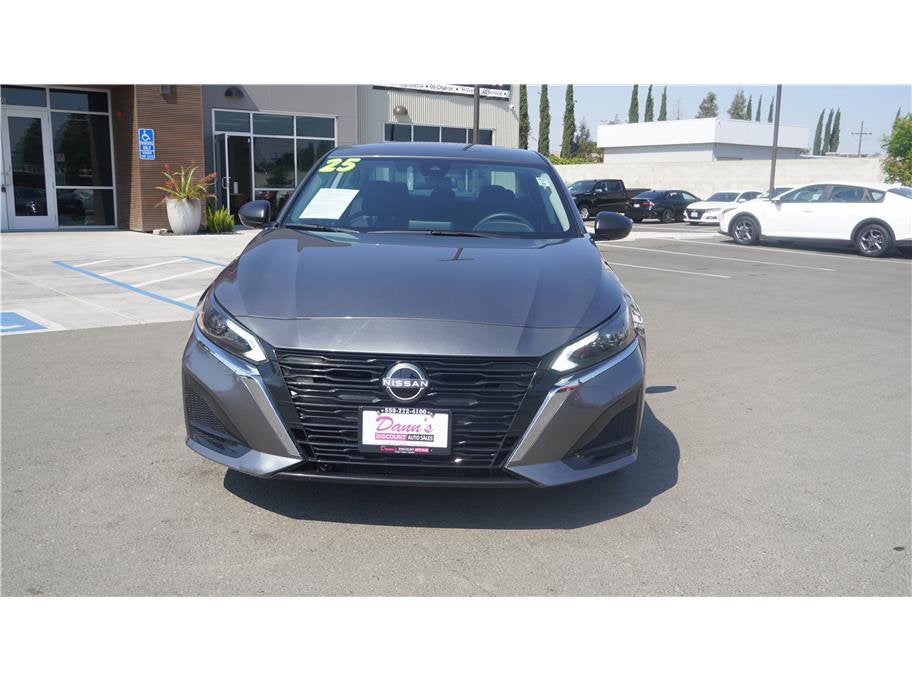 2025 Nissan Altima SV