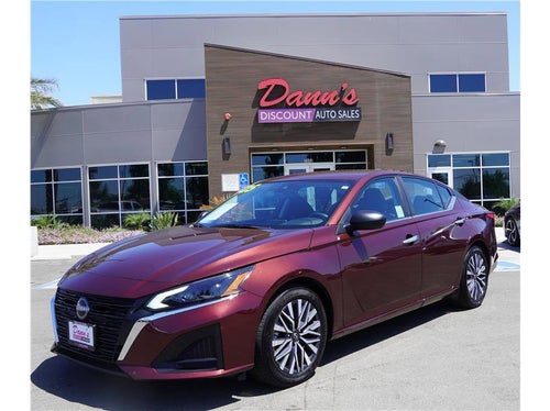 2025 Nissan Altima SV