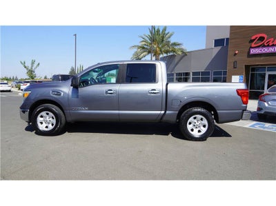2017 Nissan Titan SV