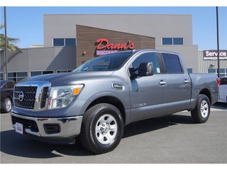 2017 Nissan Titan SV
