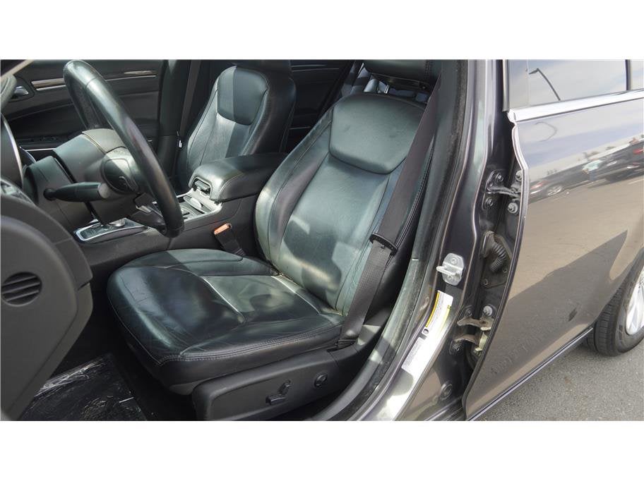 2015 Chrysler 300 Limited