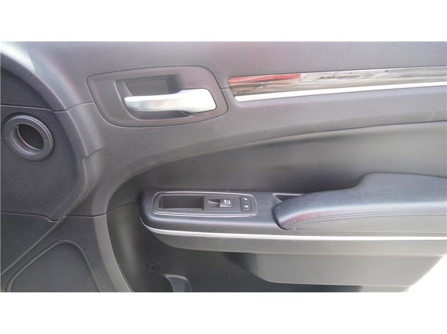 2015 Chrysler 300 Limited