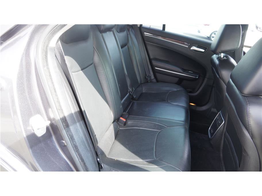 2015 Chrysler 300 Limited