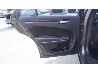 2015 Chrysler 300 Limited