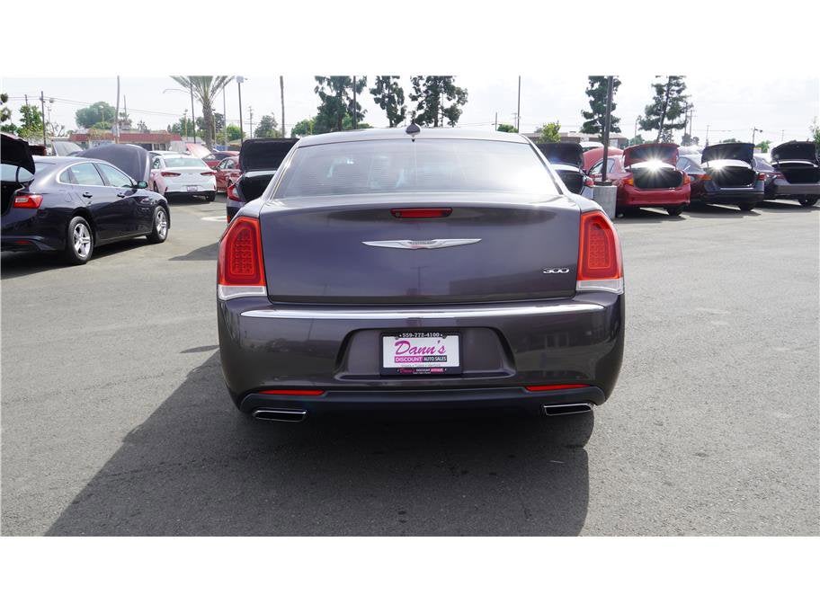 2015 Chrysler 300 Limited