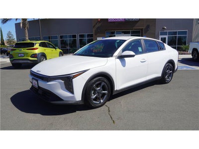 2025 Kia K4 LXS