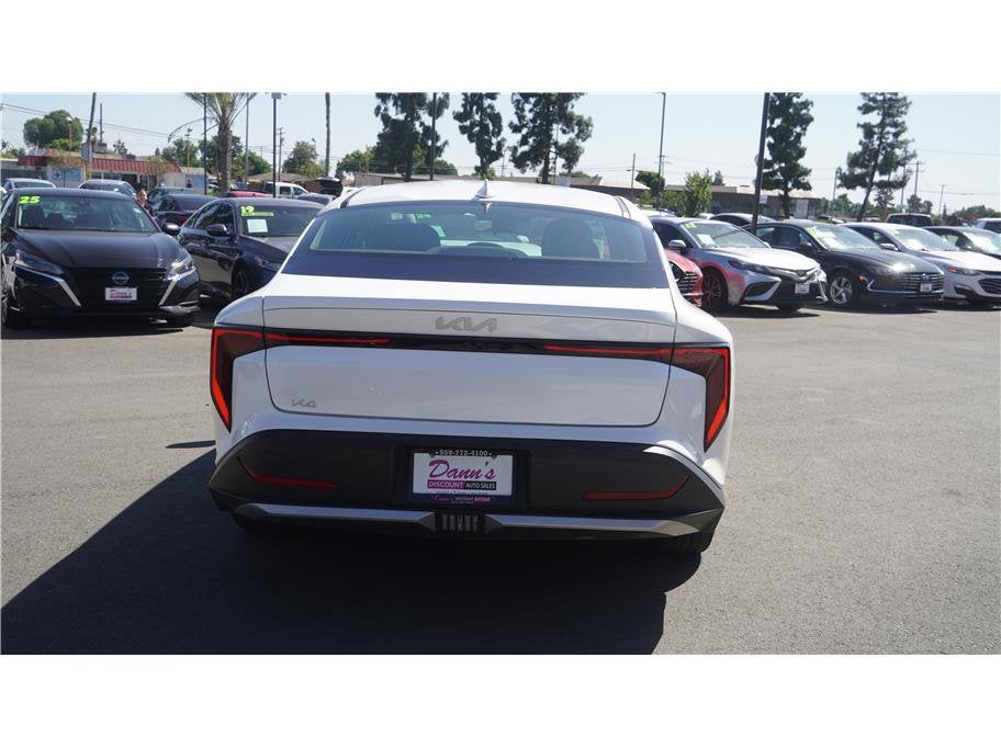 2025 Kia K4 LXS