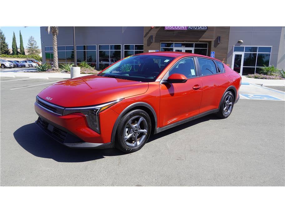 2025 Kia K4 LXS