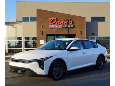 2025 Kia K4 LXS